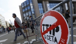 Demonstracije u Briselu protiv sporazuma EU o trgovini sa SAD i Kanadom
