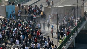 Demonstranti u Iraku blokirali puteve, zauzeli i treći važan most