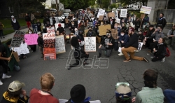 Demonstranti u SAD traže reformu policije i obračun sa rasizmom
