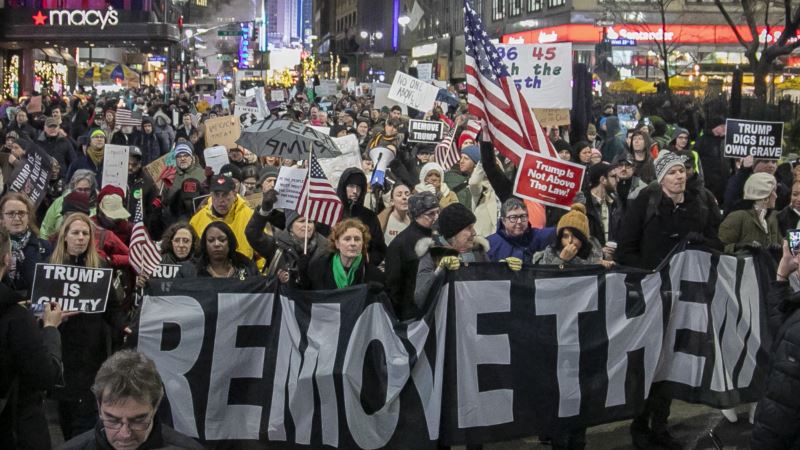 Demonstranti u nekoliko gradova tražili smenu predsednika 