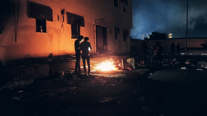 Demonstranti zapalili zgradu libijskog parlamenta