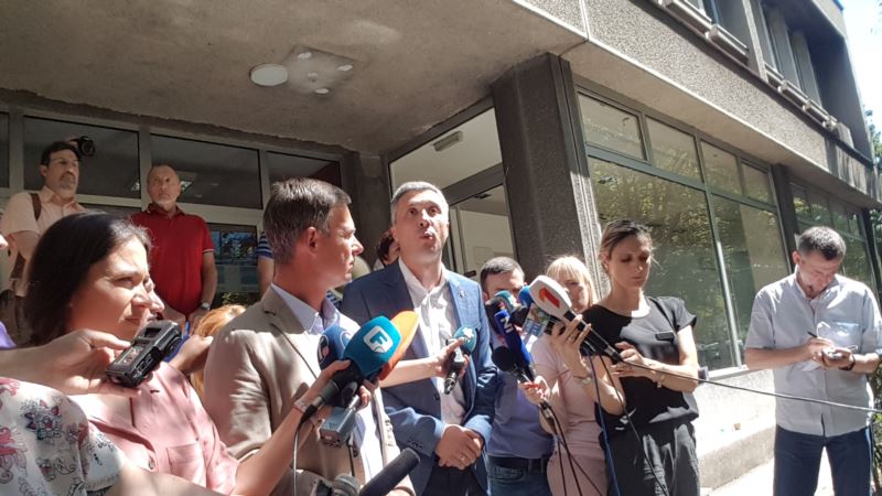 Deo opozicije u Srbiji ne žele da učestvuje na izborima