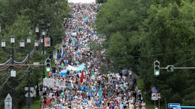 Desetine hiljada ljudi protestovale u Habarkovsku