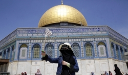 Desetine hiljada muslimana na molitvi u Jerusalimu prvog petka Ramazana (VIDEO)