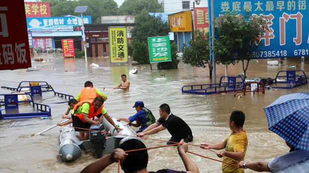 Desetine mrtvih u poplavama i klizištima u Kini