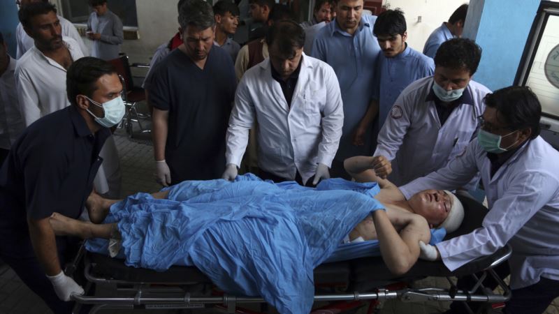 Desetine žrtava samoubilačkog napada u Kabulu