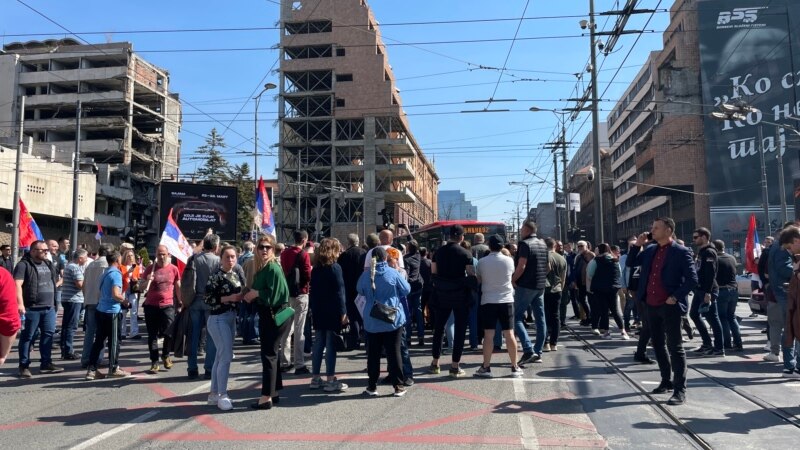 Desničari sa protesta u Beogradu zatražili odbacivanje sporazuma sa  Kosovom 