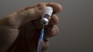 Devedeset odsto Izraelaca starijih od 50 vakcinisano jednom dozom ili ozdravilo