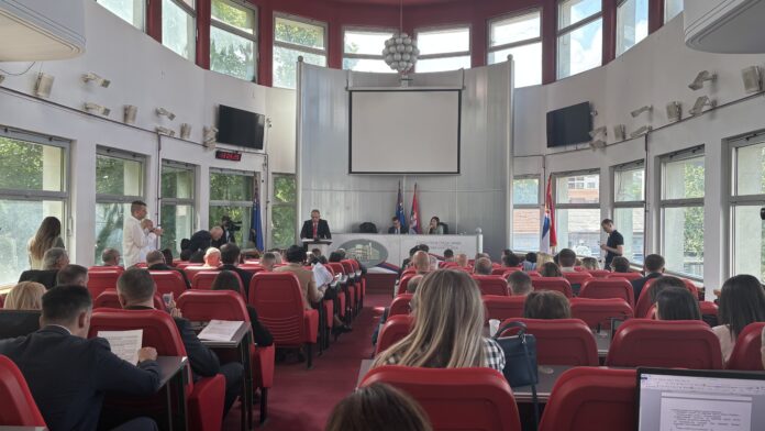 Deveta sednica Skupštine Niša počela bez zapisnika sa prethodne sednice [live blog]