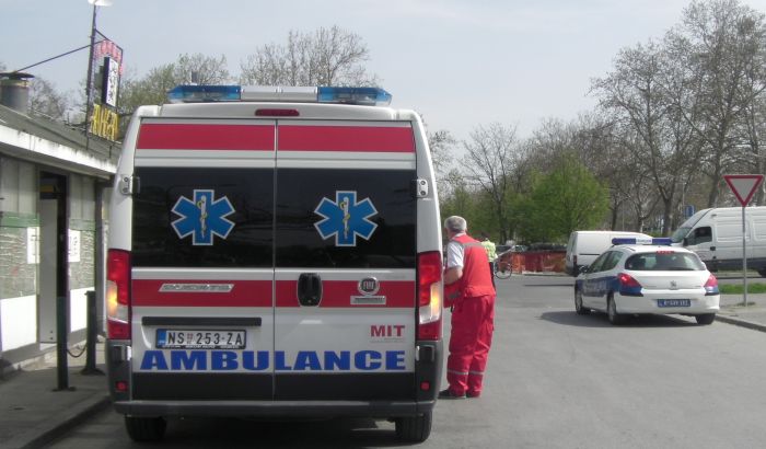 Devojčica povređena u saobraćajnoj nezgodi u Jovana Subotića
