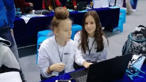 Devojčice iz Vranja druge na Svetskom robotičkom takmičenju