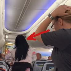 Devojka je razbila LAPTOP o glavu svom dečku u avionu! Pukla lobanja, a razlog - LUDILO! (VIDEO)