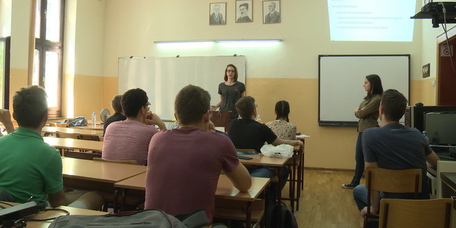 Digitalna nastava u 2.000 učionica u Srbiji