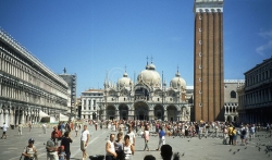 Dimne bombe izazvale paniku u Veneciji