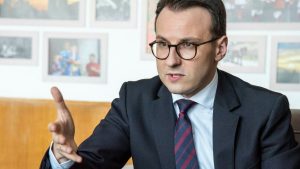 Direktor Kancelarije za KiM: Tužba Kurtija protiv Srbije neostvariva