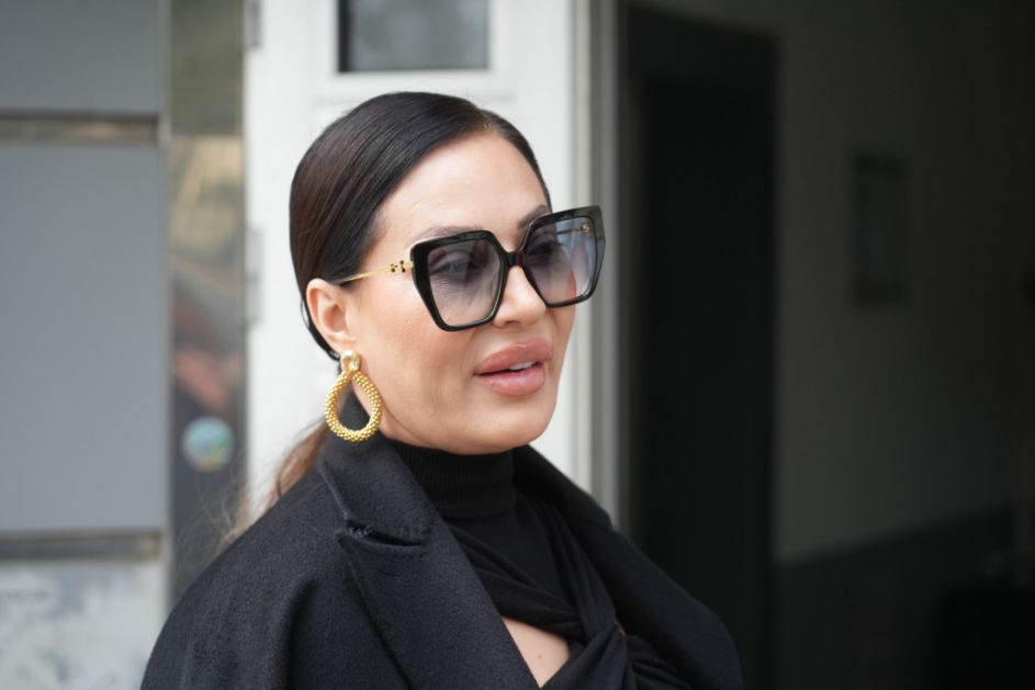 Diži se, muž ti je došao s posla, a ti spavaš! Ceca otkrila prvi put detalje iz braka