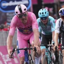 ĐIRO DITALIJA: Pedersen pobednik pete etape