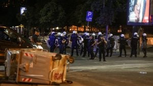Đaci u blokadi: Uhapšeno pet srednjoškolaca