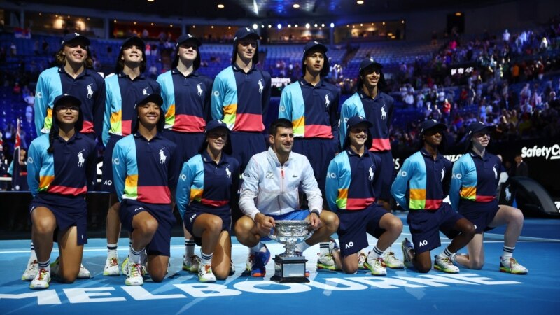 Đoković osvojio 10. Australijen open, izjednačio se sa Nadalom sa ukupno 22 grand slem trofeja 