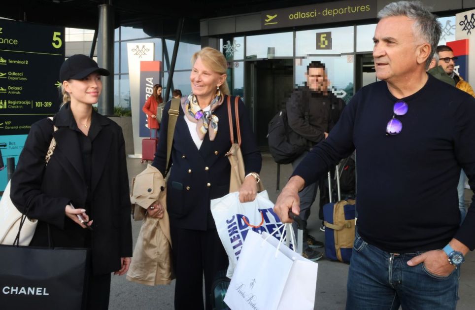 Đokovići sa snahom Saškom stigli u Beograd! Dijana prenosna na sina: Bravo, tako treba