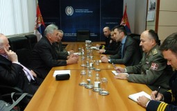 
					Đorđević sa članovima Udruženja vojnih penzionera o reformi vojnog zdravstva 
					
									
