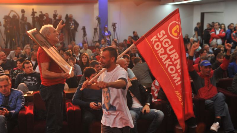 Đukanovićeva stranka uvjerena u pobjedu, opozicija ne priznaje rezultat