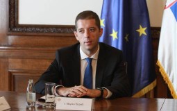
					Đurić traži odgovor EU na stav Kurtija za preispitivanje sporazuma Prištine s Beogradom 
					
									