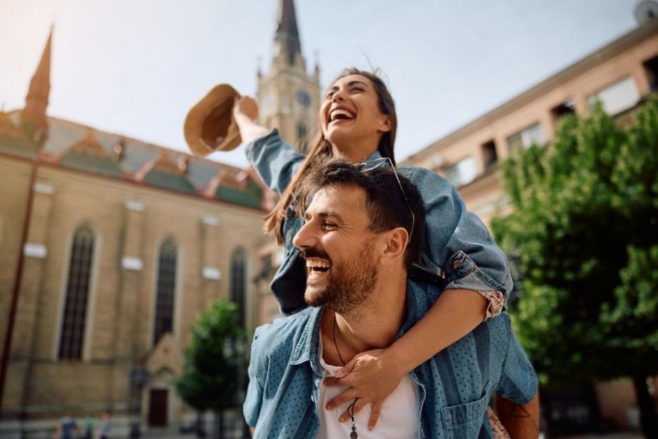 Dnevni horoskop za 30. maj 2025. godine: Škorpije pred odlukom života, Lavove čekaju promene na poslu
