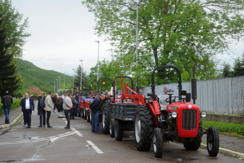 Do 15. maja prijava za dodelu zaštitnog rama za traktore