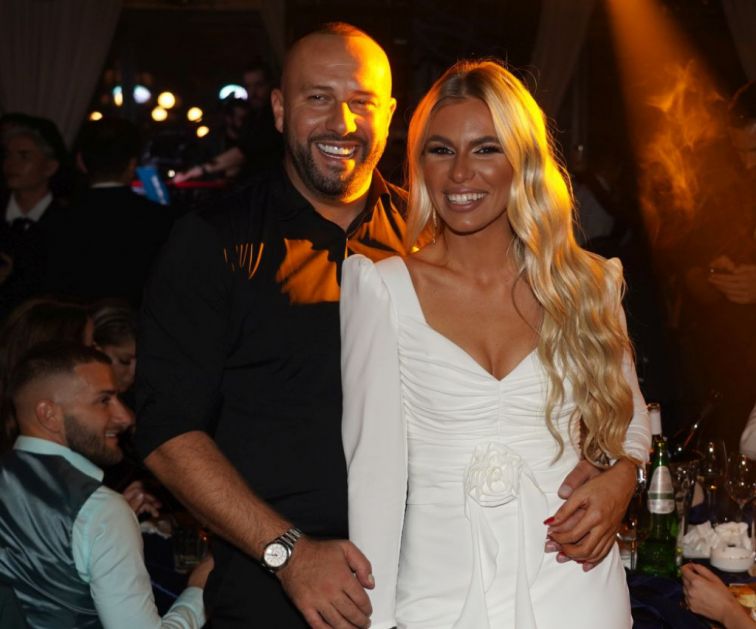 Do sad neviđena fotografija najvažnijeg datuma: Ovako su Dado i Ivona Polumenta izgledali na svom venčanju