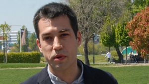 Dobrica Veselinović kažnjen zbog organizovanja skupa „Protest protiv državnog kriminala“
