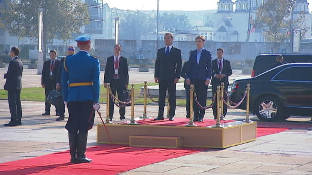 Svečani doček za Medvedeva ispred Palate Srbija, razgovori o saradnji
