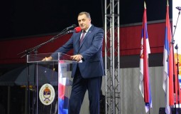 
					Dodik Bajdena nazvao srbomrscem, pozvao Srbe u SAD da glasaju za Trampa 
					
									