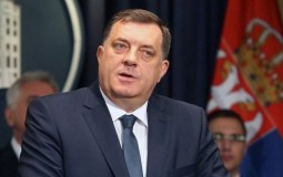
					Dodik: Izetbegović Srbin koji beži od svog porekla 
					
									