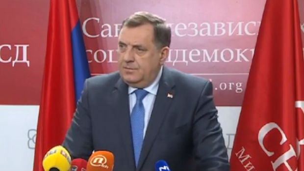 Dodik: Jedan od najtežih trenutaka, RS neće dozvoliti razgradnju