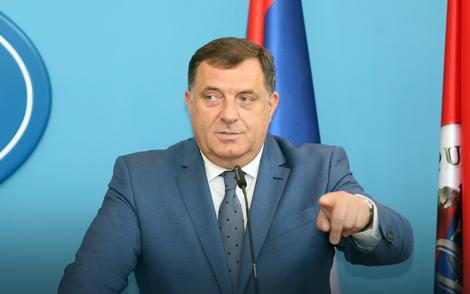 Dodik: Nijedan predstavnik Srpske nema mandat da forstira put BiH u NATO