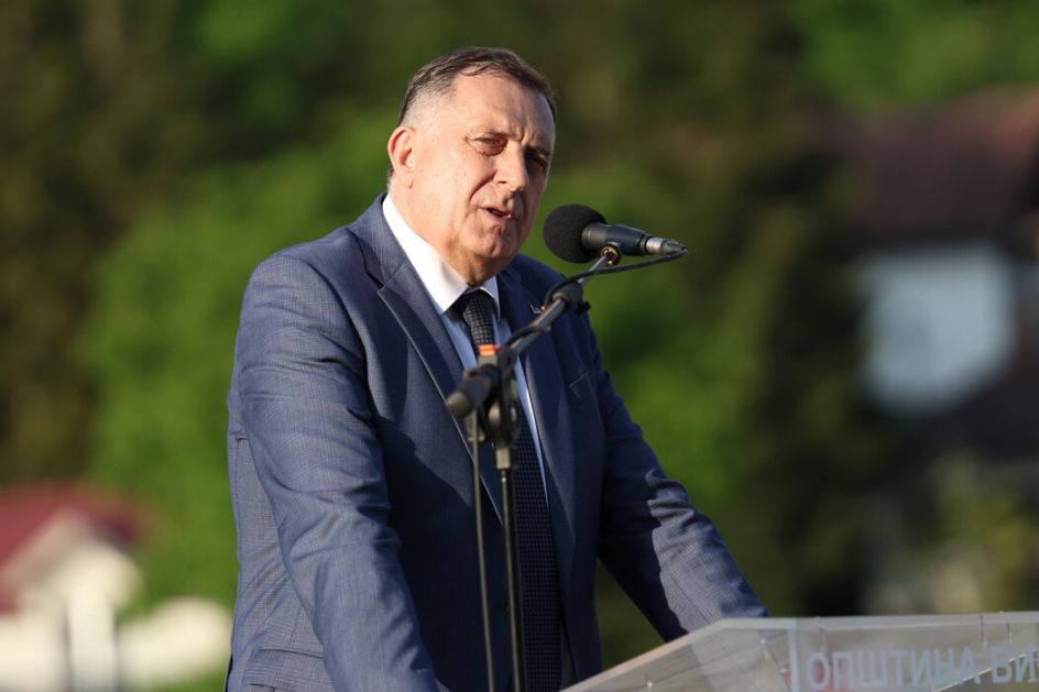Dodik: Teško do stabilizacije u BiH bez rešavanja Šmitovih neustavnih odluka