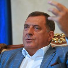 Dodik besan zbog BRUTALNOG PREBIJANJA novinara: Takvo ponašanje neće biti tolerisano! (FOTO)