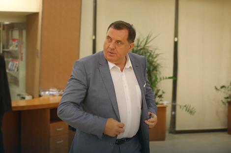 Dodik opoziciji: Ružno izgledate kada pištite