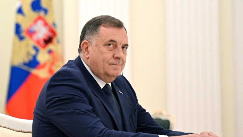 Dodik osudio američke sankcije Vulinu