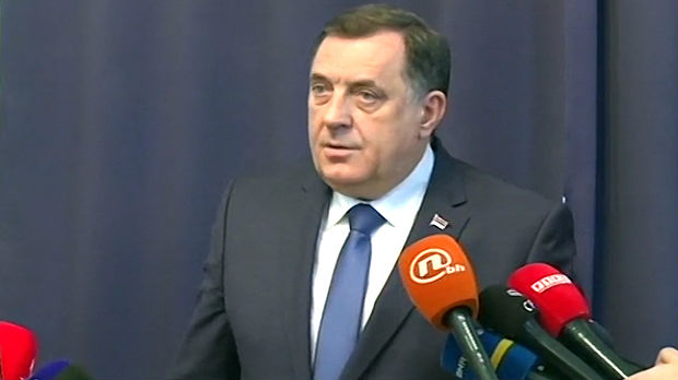 Dodik preglasan u Predsedništvu BiH, pozvao Komšića da podnese ostavku