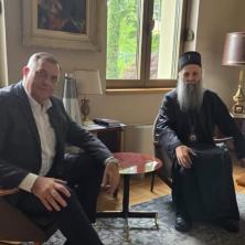 Dodik sa Porfirijem: SPC nije samo stub naše vere, ona je čuvar našeg identiteta (FOTO)