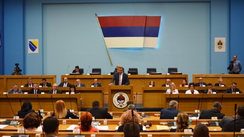 Dodik u Skupštini RS: Srbi za ukidanje visokog predstavnika i za referendum 