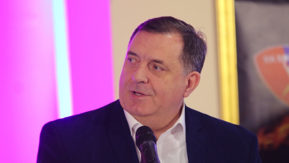 Dodik u centru Banjaluke: Uveren sam u veliku pobedu