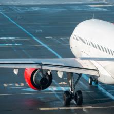 Dojava o bombi na aerodromu! Putnici skoro sat vremena zaglavljeni na pisti, policija na sve strane