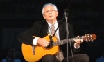 Doktor Kon peva jevrejske pesme: Ovo je nešto najlepše što ćete čuti danas (VIDEO)