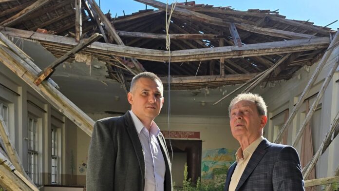 Dom kulture u selu Kamenica ruševina više od decenije, odbornik Stanković zahteva obnovu