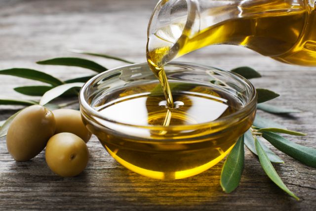 Domaći melemi sa maslinovim uljem leče sve sitne boljke koje vam padnu na pamet