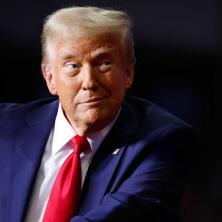 Donald Tramp o šamaru koji je dobio Makron: Ne znam šta se desilo, ali moj mu je savet...