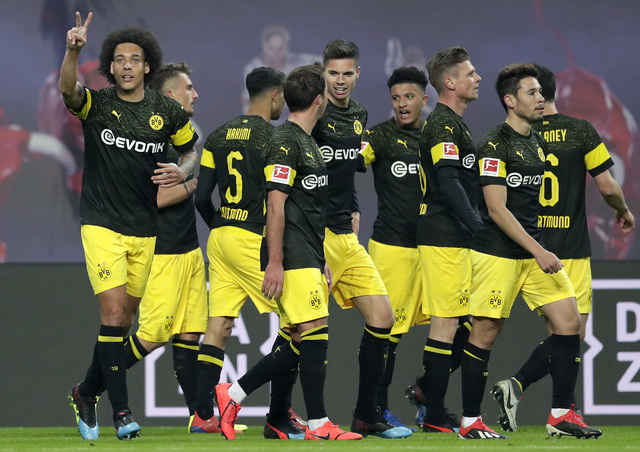 Dortmund dobio derbi, Bajern opet na minus 6 (video)